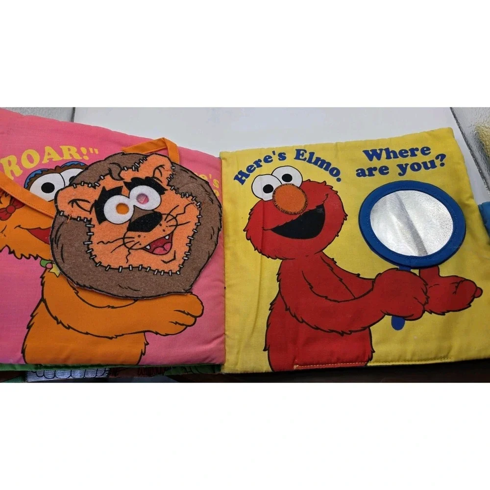 Vintage 1999 Sesame Street Elmo Peek A Boo Soft Cloth Activity Baby Book Toy